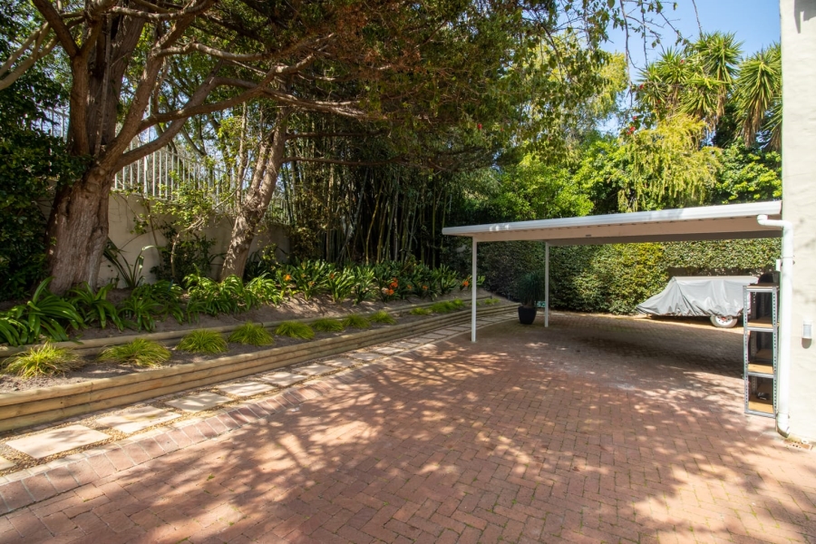 2 Bedroom Property for Sale in Belle Constantia Western Cape